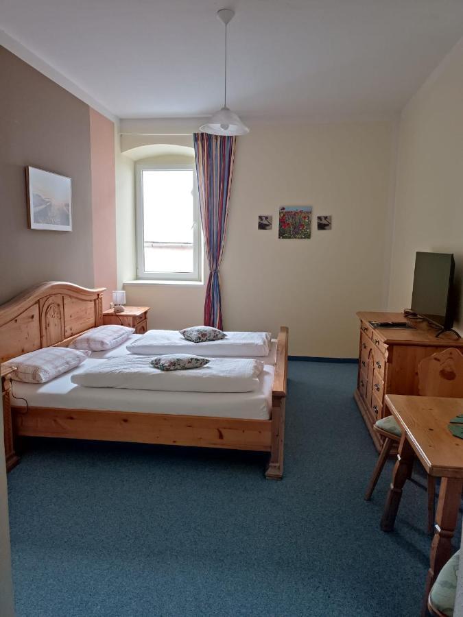 Weißenstadt Garni Hotel Post מראה חיצוני תמונה