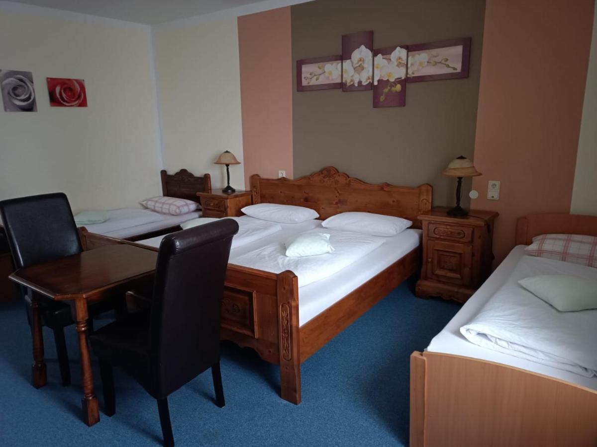 Weißenstadt Garni Hotel Post מראה חיצוני תמונה