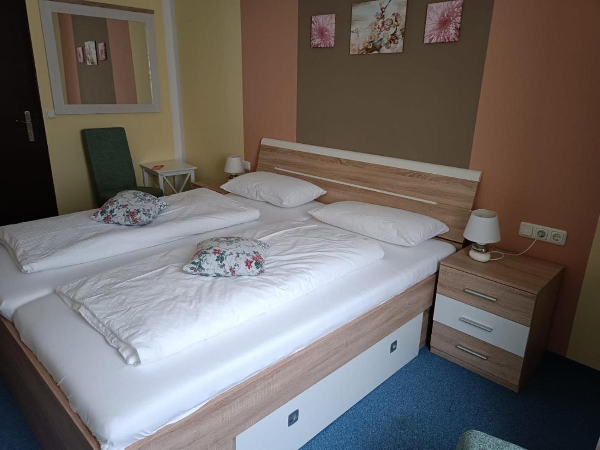 Weißenstadt Garni Hotel Post מראה חיצוני תמונה