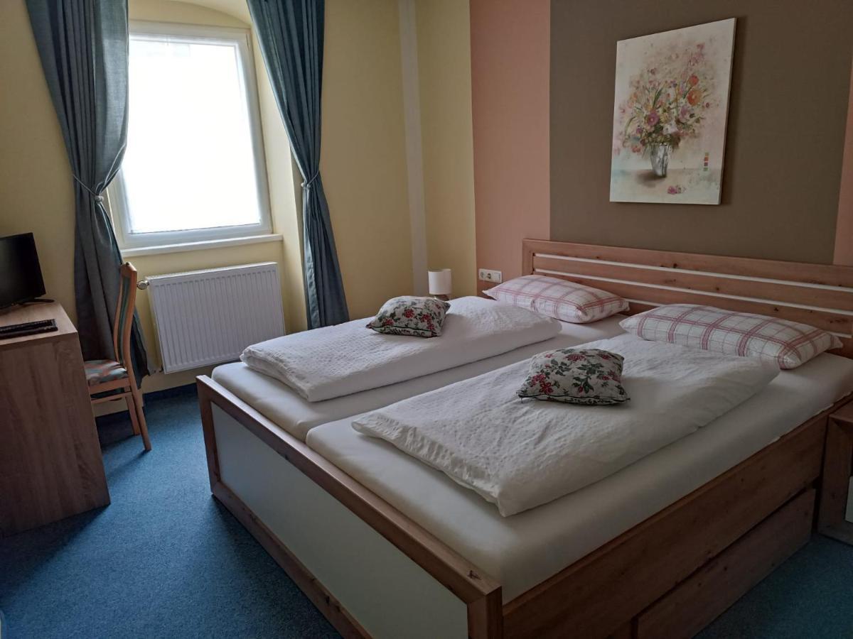Weißenstadt Garni Hotel Post מראה חיצוני תמונה