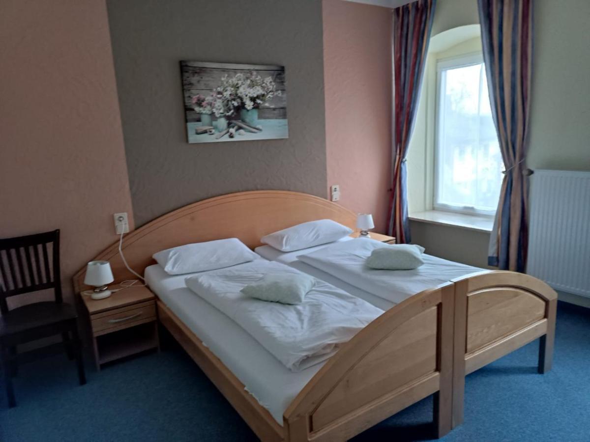 Weißenstadt Garni Hotel Post מראה חיצוני תמונה