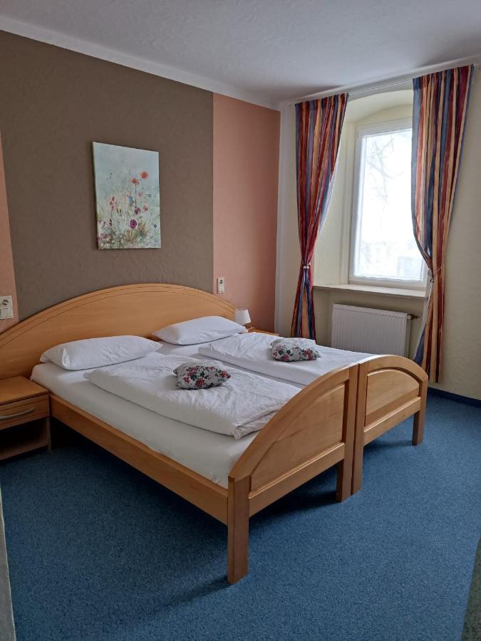 Weißenstadt Garni Hotel Post מראה חיצוני תמונה