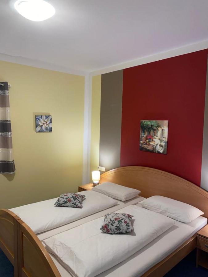 Weißenstadt Garni Hotel Post מראה חיצוני תמונה