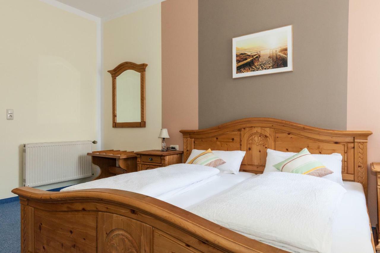 Weißenstadt Garni Hotel Post מראה חיצוני תמונה