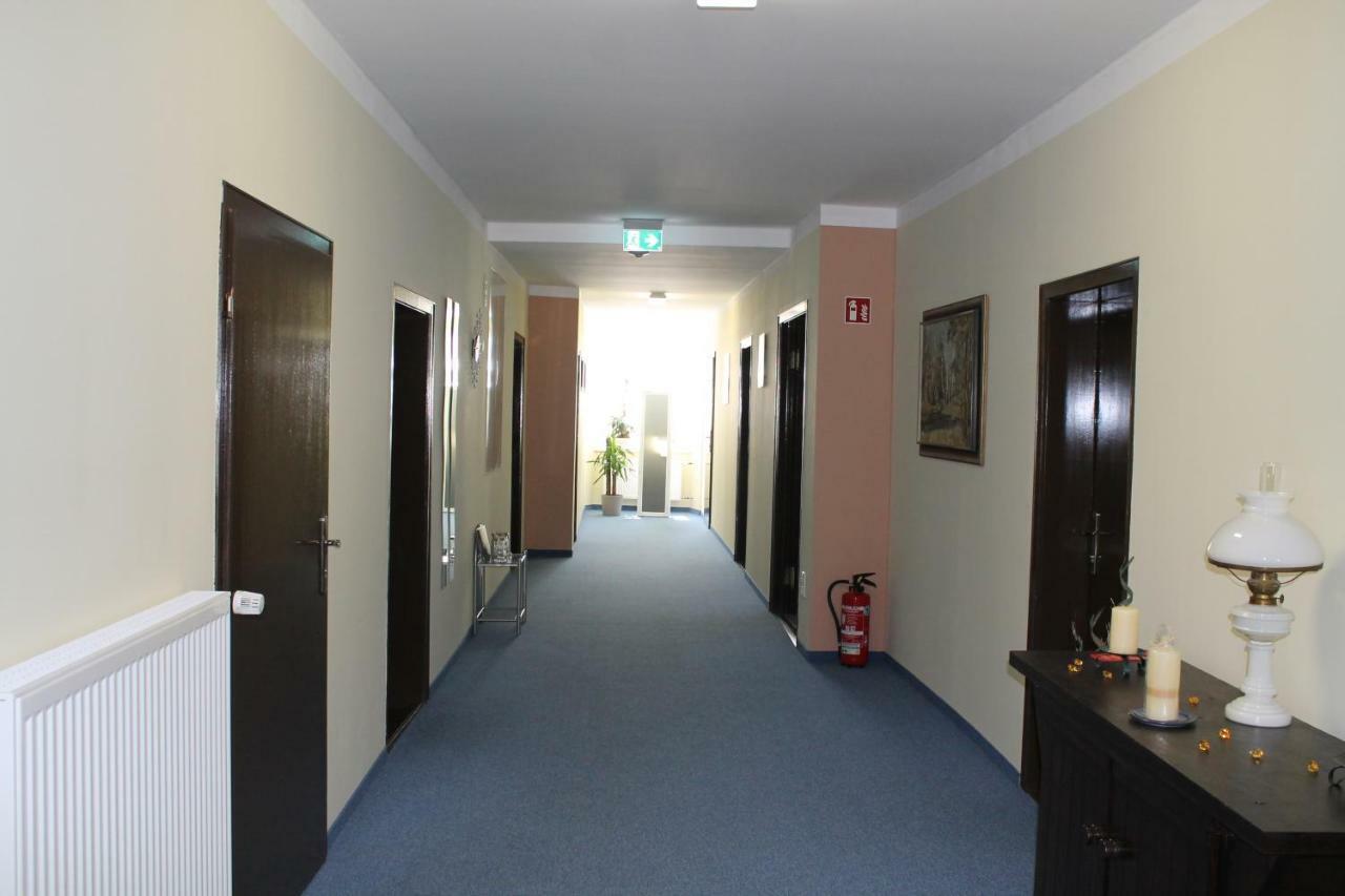 Weißenstadt Garni Hotel Post מראה חיצוני תמונה